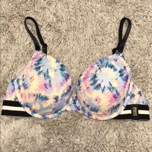Victoria’s Secret push-up bra